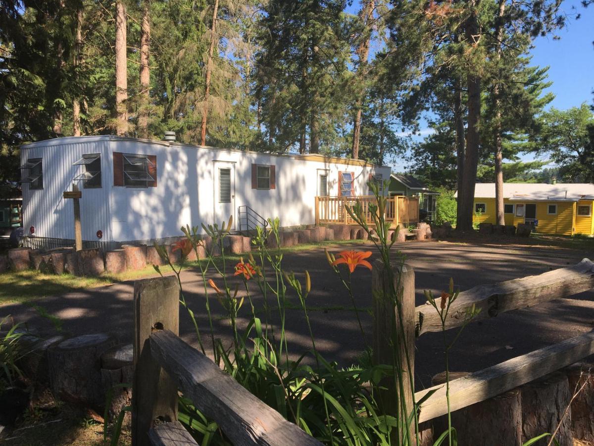 Rainbow'S End Resort Camp Chetek Exterior photo