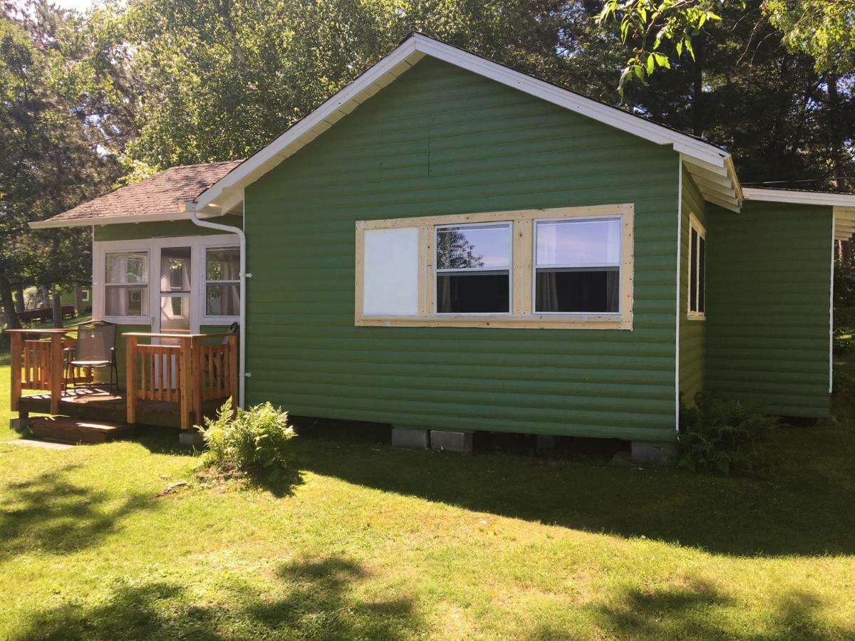 Rainbow'S End Resort Camp Chetek Exterior photo